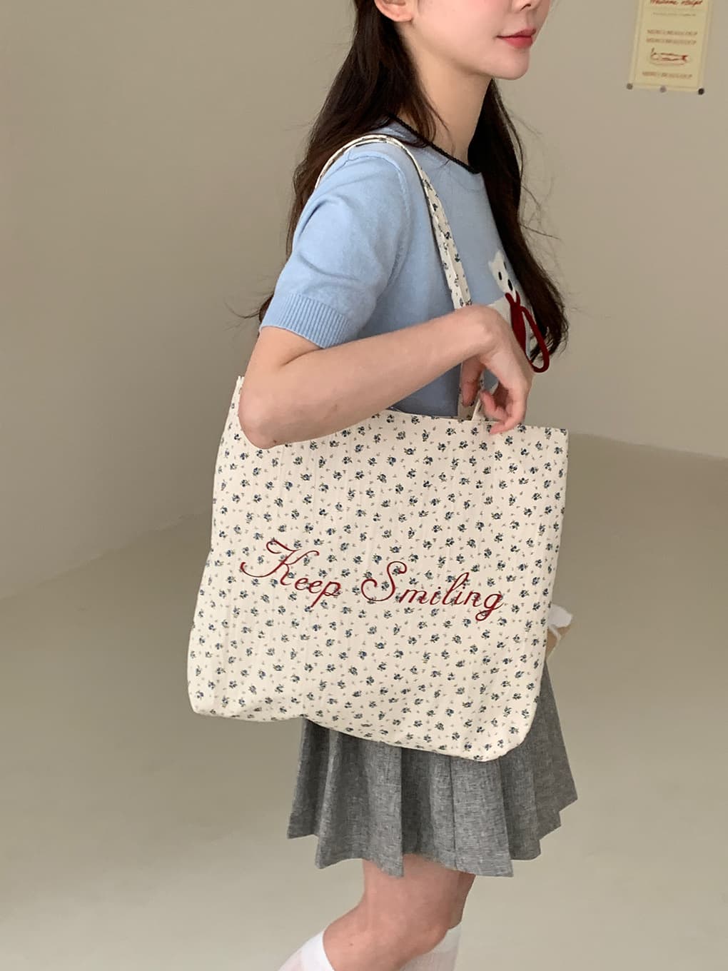 帆布バッグ 小花柄刺繍帆布トートバッグ肩掛け対応